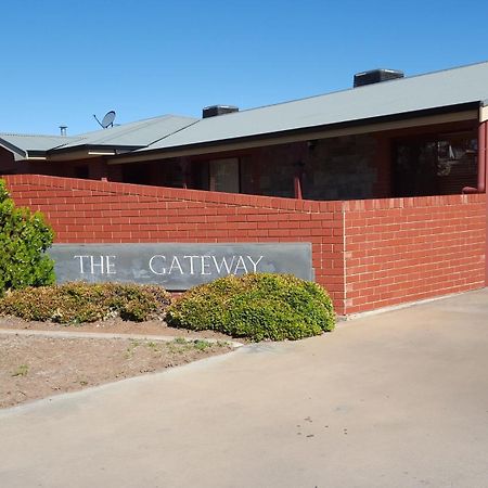 Gateway Motor Inn - Self Check-In ブロークンヒル エクステリア 写真